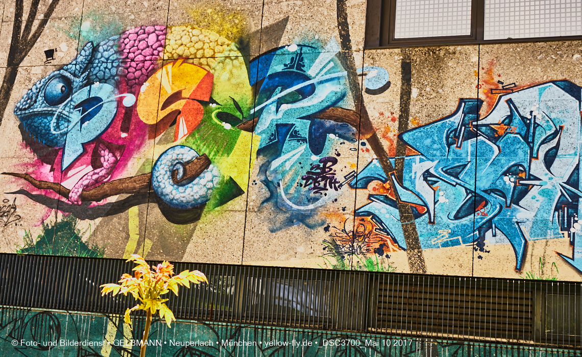 21.03.2017 - Abrissbaustelle Quiddezentrum in Neuperlach